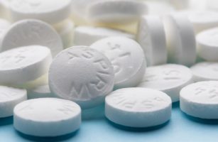 Аспирин рекомендовали для профилактики колоректального рака