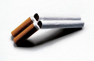 Курение увеличивает риск развития рака шейки матки
